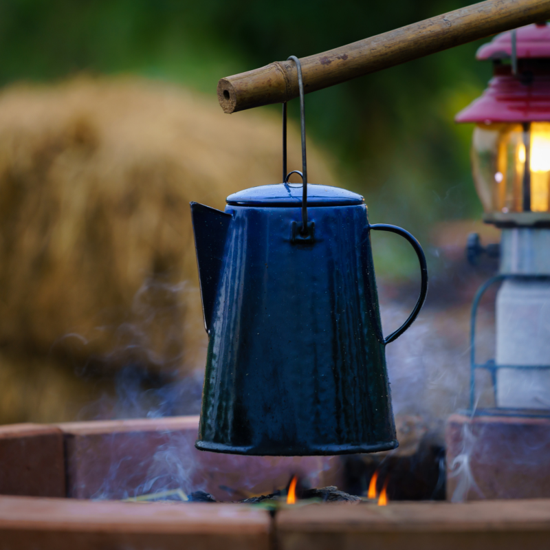 outdoor grid 4 kettle over fire